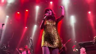 Lauren Mayberry (Live) - Shame (Vienna, Austria - Flex) (10/19/2023)