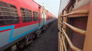 12929-Vadodara Intercity Express Crossing With 22954-Gujarat SF Express #indianrailways