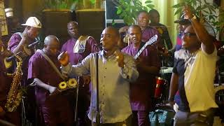 Music Icon, King Wasiu Ayinde Marshal in his own world, pours out from his jars of sweet music