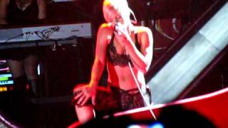 Pink "I Touch Myself" (Divinyls Cover) 10/3/09 Philly