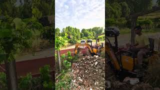 work with chinese Mini digger is different this machines jcb, komatsu, case, cat? 🤣