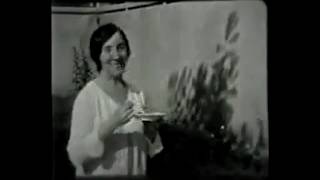 Wanda Landowska dans auditorium de Saint-Leu-la-Forêt (1927)