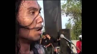 Siksakubur - Industri Monster Distorsi  (Live In Dagan Lamongan 21.08.2013)