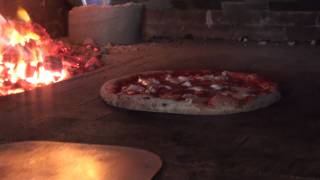 How to cook Coal fired pizza