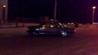 Mercedes w123 200 very nice drifting