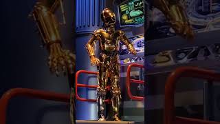 C-3PO #c-3po #c3po #starwars #disneyland #startours