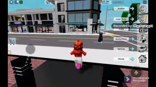 je vais au cinéma dans roblox😛