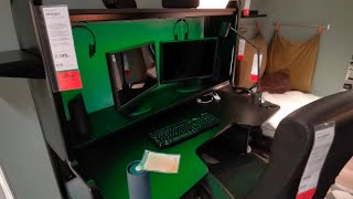 Fredde Gaming desk IKEA