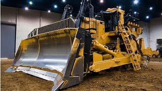 giant caterpillar bulldozer #factory#caterpillar#assembly #production #howitsmade #ecavator