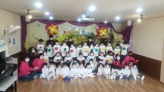 Acara kontes bernyanyi lagu anak-anak, bersama temen 1 sekolah nya Alfatih & Guru 😍🥰🇰🇷🤌