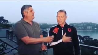 Gianni De Biasi kendon himnin Shqiptare