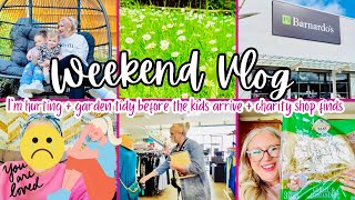 WEEKEND VLOG | CHARITY SHOPS | some quality family time + quick garden tidy + I'm hurting