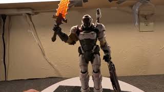 The Doom Slayer & His Praetor Suit (McFarlane Figures & Equipment)