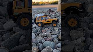 Crawl where you are!#rc #rctruck #offroad #shortsfeed #shortvideo #subscribe 👌👀🏆👍🫡