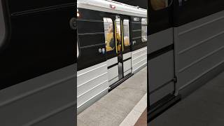 M3-as Metró Panda train