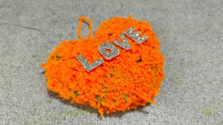 Amazing Crafts Ideas - how to make easy heart with their thread || उन का धागा से दिल बनाना सीखें