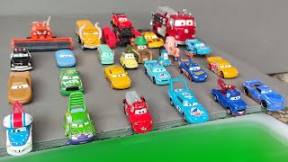 Disney Pixar Cars Various Cars miniature cars roll down a colorful slope and fall into the water!