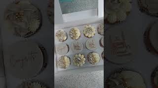 Umrah Mubarak Latte Shade vanilla Cupcakes| Buttercream| Decorating techniques and Ideas| Flowers