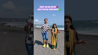 DI PANTAI KETEMU IKAN❌ DI PANTAI KETEMU BADARAWUHI✅ 🤣🤣 #shorts