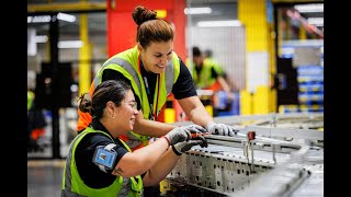 Mujeres Amazon en mecatrónica y automatización industrial