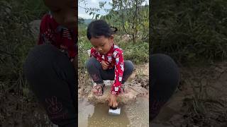 Survival Skills: single mom steam bad water in coconut (best video)#camping #outdoor #bushcraft