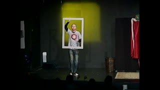 En baño de casa ajena - Saulo García - comedia Al fondo a la derecha