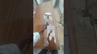 Melamine sealer applying /wooden door polish