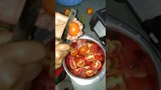 Deshi Tomato Sauce || मोमोज और पिज्जा के लिए टमाटर की चटनी || YouTube Shorts || Asha Devi[PahadWale]