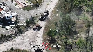 Two Russian Tanks Destroyed by Very Accurate Artillery in Krasnohorivka