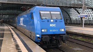 Ausfahrt RDC 101 031-3 als EN 345 von Stockholm Central mit Lichtgruß und Makro