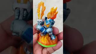 Skylanders Spyro's Adventure Character | Ignitor | Series 1 | Fire Element © 2011