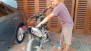 PERSIAPAN  KLX ofFrout(TRAIL) cek MESIN, KAKI  dll (servis)