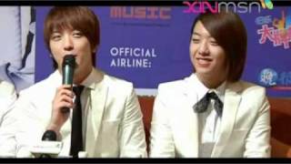 [ENG SUB] 2010.08.20 xinmsn - CNBLUE Press Conference in Singapore