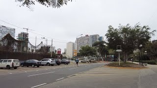 Caminando por la avenida san martín hasta el malecón Paul Harris en Barranco, Junio 2022, lima perú