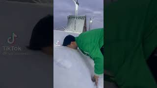 باريش دادا🥶💤يقفز علي الثلج🥶😷