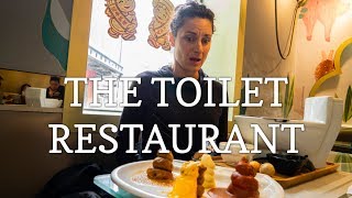 We went to the TOILET RESTAURANT in TAIWAN│ My Travel Journal Vlog