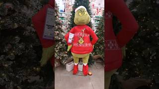 Five Nights at Freddy's starring The GRINCH? 😳 #shorts #grinch #christmasdecor #fivenightsatfreddys