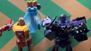 Reviewing Lego set 76204 Black Panther Mech Armor and Lego set 76203 Iron Man Mech Armor