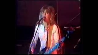 Suzi Quatro - Devil Gate Drive/Tear Me Apart Live in Australia 1977