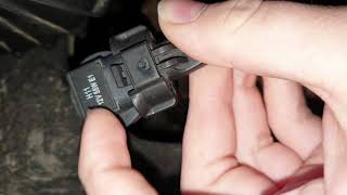 How to change the fog light bulbs on a fiat bravo