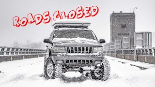 SNOW Wheeling in the v8 WJ