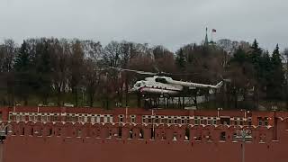 Putin landing at Kremlin - Mi-8 Helicopter #shorts