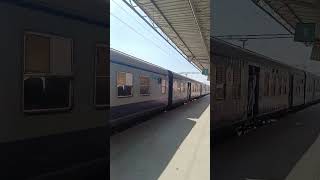 Arrival and Departure of DEMU TRAIN at Nakaha Jungle Station 4K Shot