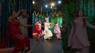 Wedding Season Aa gya Re 🙈🔥🔥 #dance #indianwedding #ytshorts #yt #wedding #weddingdance #newpost