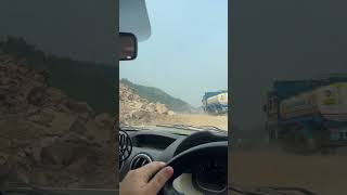 Pura pahar niche a gya 😱😨 landslide in Himalayas #shorts #offroad