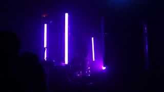 SOHN - "Tremors" (Troubadour 05/27/14)