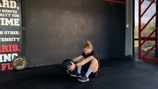 Русские ситапы (подъемы) с медболом | Russian sit-ups with medball