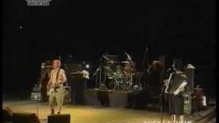 NOFX - Theme From A NOFX Album (Live @ Summersonic '02)