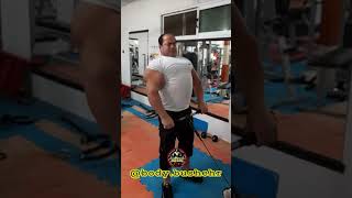 آموزش حرکات نامنظم با اوووستاد احمدی #بدنسازی #فیتنس #mrolympia #باشگاه