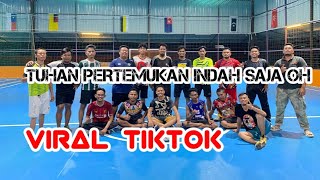 RONAL GILAK MERRY TUHAN PERTEMUKAN INDAH SAJA OH ( BREAKLATIN )